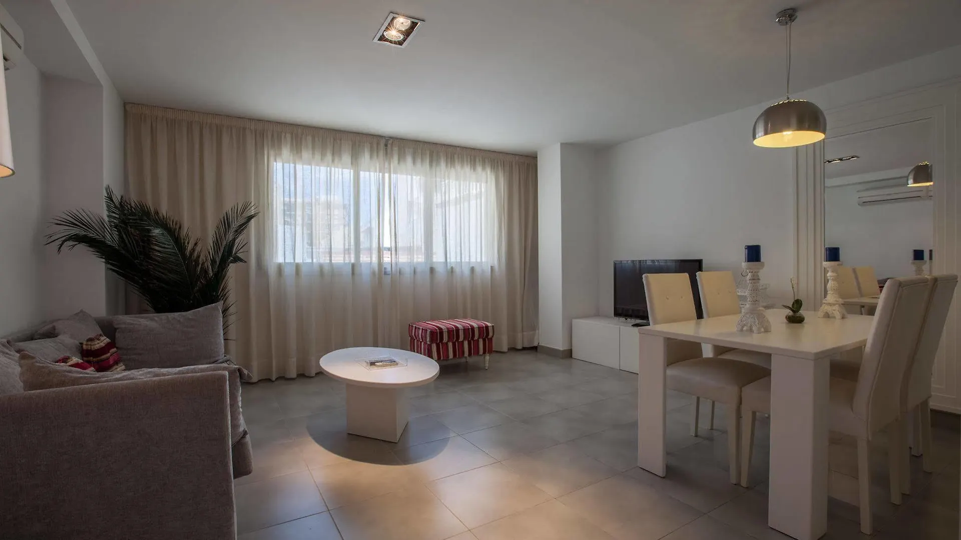 Apartmán Malaga Andes 0*,